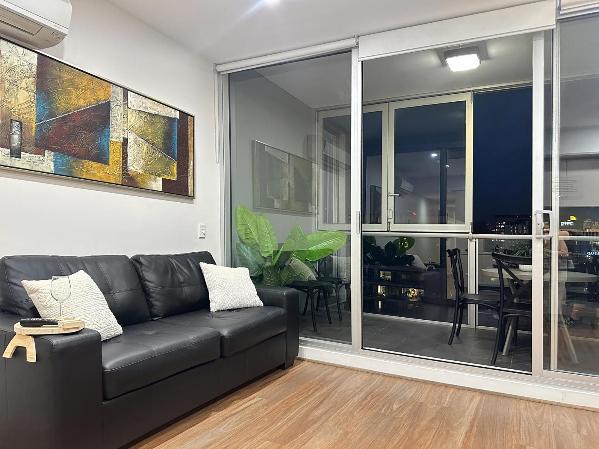 Penthouse View Apartment Luxury Cbd Penthouse Sleeps 6 Balcony Spa Access Adelaida Exterior foto